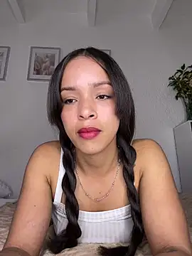 Snapshot of Yasmin777_ chatting on June 20, 2026, 10:34 pm Yasmin777 online show from June 20, 2026, 10:34 pm