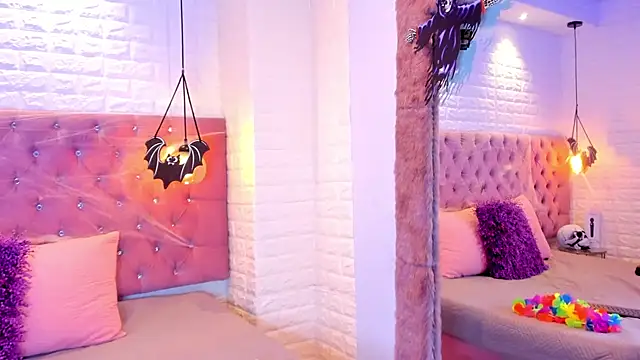 Snapshot of anette_bennet chatting on October 27, 2025, 7:29 pm anette bennet online show from October 27, 2025, 7:29 pm