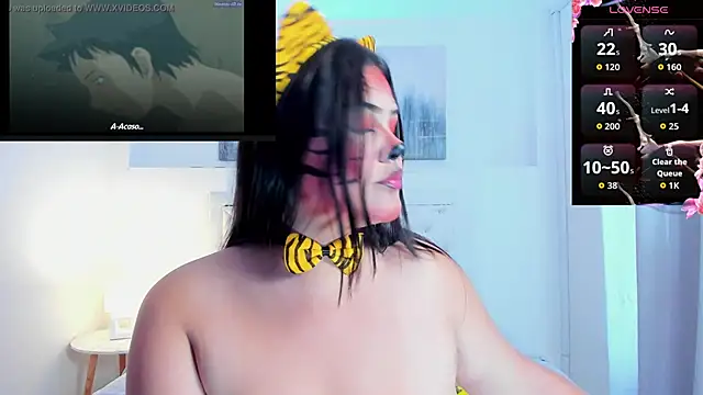 LucyColleen online show from October 30, 2025, 7:03 pm