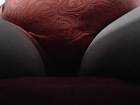 GISSYMERCEDES online show from October 30, 2025, 8:53 pm