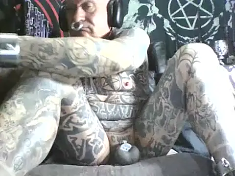 Snapshot of object857 chatting on October 18, 2025, 5:46 pm object857 online show from October 18, 2025, 5:46 pm