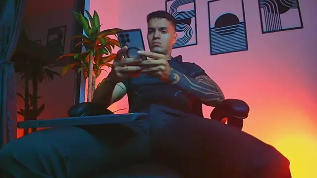 ALPHA DOMINUS  online show from March 28, 2026, 4:01 am