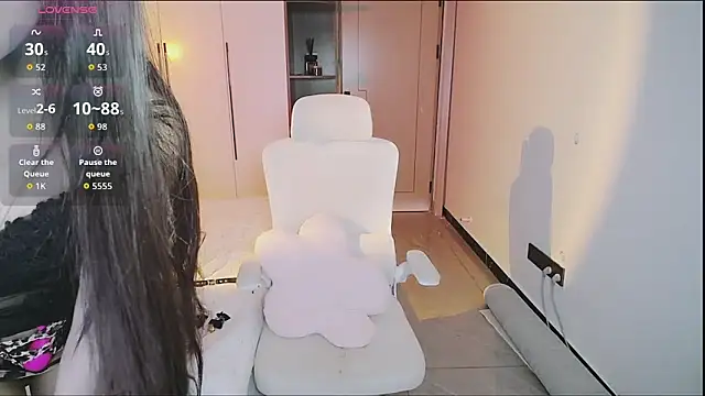 Olivia520 online show from October 3, 2025, 5:04 am