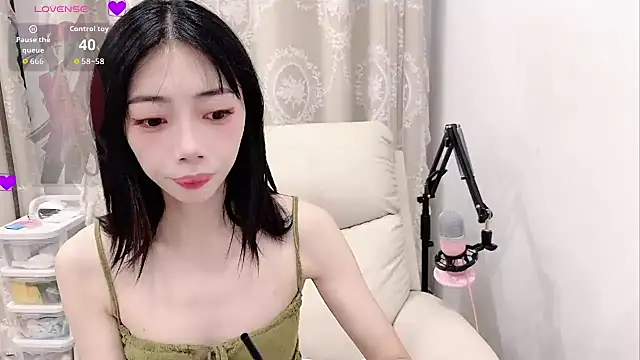 Snapshot of tuantuanle chatting on June 15, 2026, 3:36 pm tuantuanle online show from June 15, 2026, 3:36 pm
