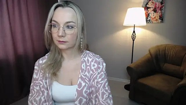 Ava Elior online show from February 27, 2026, 11:10 am