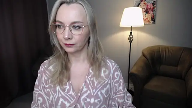 Ava Elior online show from March 26, 2026, 11:05 am