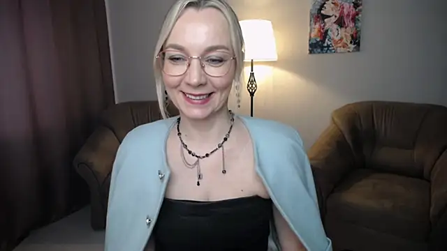 Ava Elior online show from March 31, 2026, 11:32 am