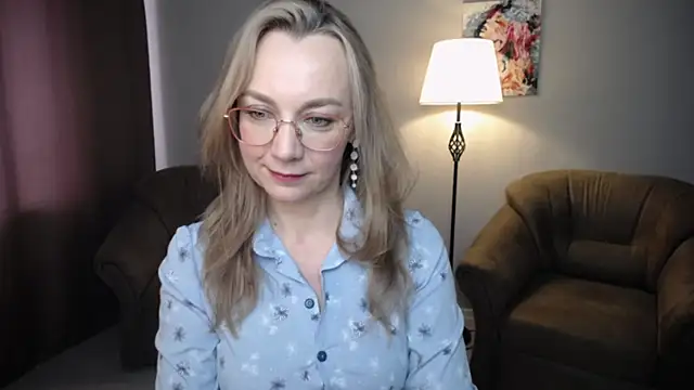 Snapshot of Ava_Elior chatting on June 14, 2026, 11:45 am Ava Elior online show from June 14, 2026, 11:45 am