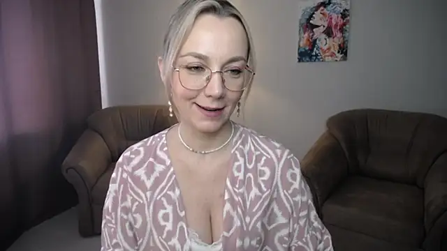 Snapshot of Ava_Elior chatting on June 15, 2026, 11:12 am Ava Elior online show from June 15, 2026, 11:12 am