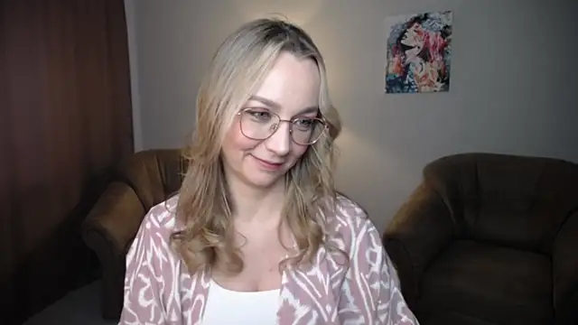 Snapshot of Ava_Elior chatting on June 18, 2026, 11:36 am Ava Elior online show from June 18, 2026, 11:36 am