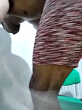 Snapshot of Kesurra chatting on November 20, 2025, 9:53 am Kesurra online show from November 20, 2025, 9:53 am