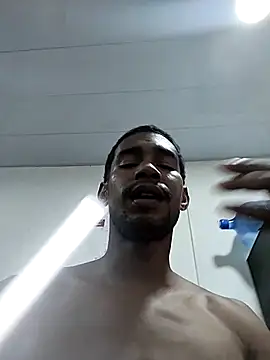 Snapshot of Kesurra chatting on November 24, 2025, 6:18 pm Kesurra online show from November 24, 2025, 6:18 pm