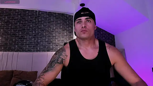 connorsmiith online show from February 4, 2026, 7:31 pm