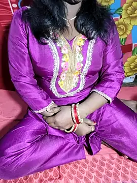 Snapshot of raju-ki-rani chatting on November 14, 2025, 6:17 pm raju-ki-rani online show from November 14, 2025, 6:17 pm