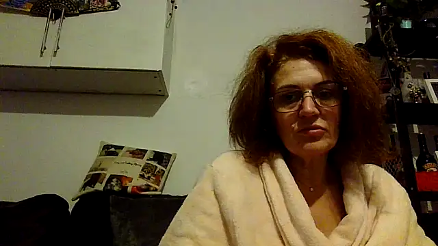 RubyyRosee online show from December 18, 2025, 4:02 pm