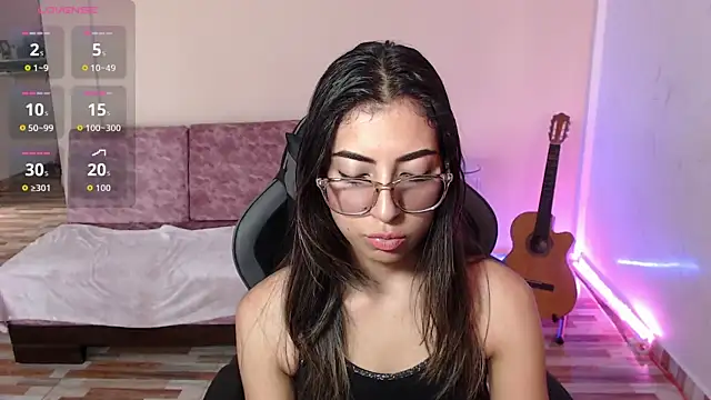 Susanahendrix online show from March 4, 2026, 6:14 pm