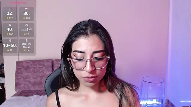 Susanahendrix online show from March 26, 2026, 6:13 pm