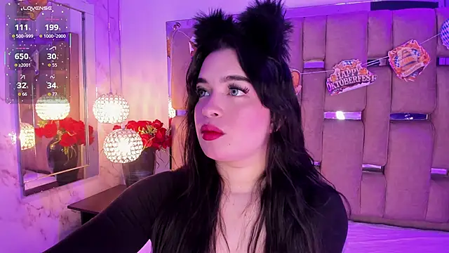 KateLee online show from October 2, 2025, 8:49 pm