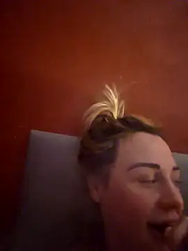 Sophrob96x online show from November 27, 2025, 10:23 pm