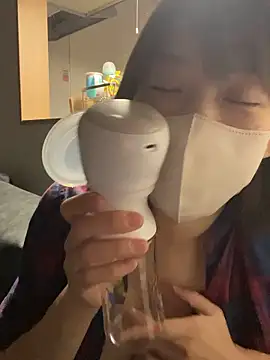 Snapshot of usako_2025 chatting on October 20, 2025, 7:36 pm usako 2025 online show from October 20, 2025, 7:36 pm