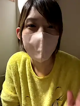 Snapshot of usako_2025 chatting on November 15, 2025, 12:02 pm usako 2025 online show from November 15, 2025, 12:02 pm