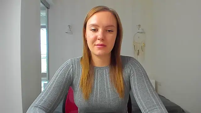 Snapshot of EmmaNorman chatting on September 29, 2025, 12:54 pm EmmaNorman online show from September 29, 2025, 12:54 pm