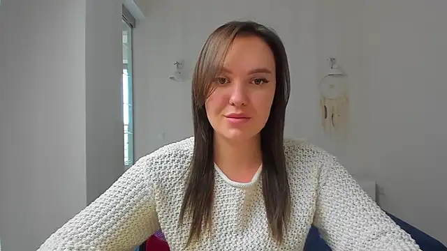 Snapshot of EmmaNorman chatting on October 28, 2025, 11:58 am EmmaNorman online show from October 28, 2025, 11:58 am