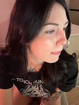 Snapshot of alwaysapril chatting on September 23, 2025, 4:48 am alwaysapril online show from September 23, 2025, 4:48 am