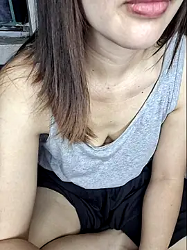 Snapshot of Lovelyx0x chatting on December 20, 2025, 2:07 am Lovelyx0x online show from December 20, 2025, 2:07 am