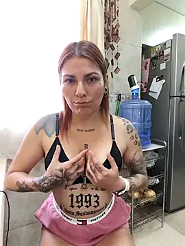 Snapshot of xjuanaxmaldadxxx chatting on February 11, 2026, 2:00 pm xjuanaxmaldadxxx online show from February 11, 2026, 2:00 pm
