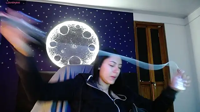 Megara 25 online show from April 9, 2026, 12:32 pm