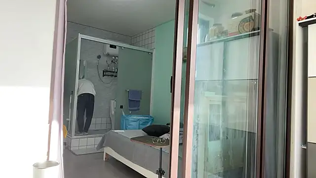 cily online show from November 27, 2025, 6:04 am