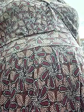 Snapshot of SIMIHOT chatting on October 30, 2025, 3:35 pm SIMIHOT online show from October 30, 2025, 3:35 pm