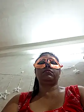 Snapshot of SIMIHOT chatting on November 5, 2025, 3:23 pm SIMIHOT online show from November 5, 2025, 3:23 pm