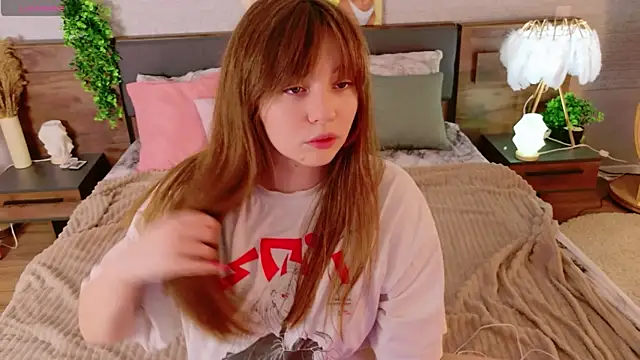 Moon  Bunny online show from May 23, 2026, 3:27 pm