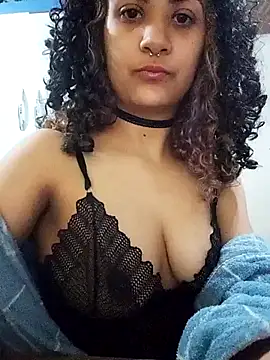 Snapshot of Camilla-23y chatting on September 14, 2025, 2:33 am Camilla-23y online show from September 14, 2025, 2:33 am