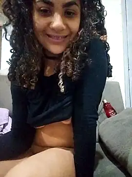 Snapshot of Camilla-23y chatting on October 20, 2025, 3:07 am Camilla-23y online show from October 20, 2025, 3:07 am