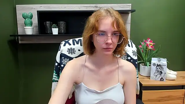 juicyPenny online show from September 30, 2025, 6:29 am