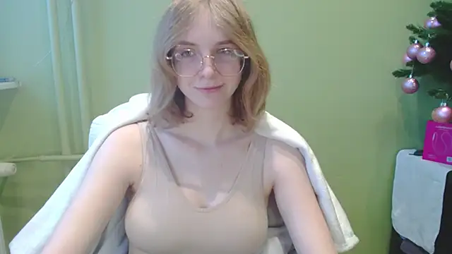 juicyPenny online show from February 5, 2026, 7:35 am