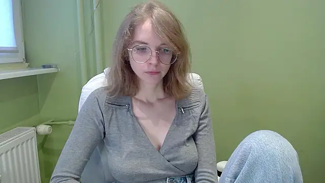 juicyPenny online show from February 13, 2026, 7:37 am