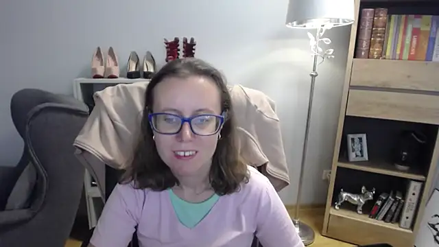 Snapshot of sweetxLizzy chatting on September 18, 2025, 4:25 am sweetxLizzy online show from September 18, 2025, 4:25 am