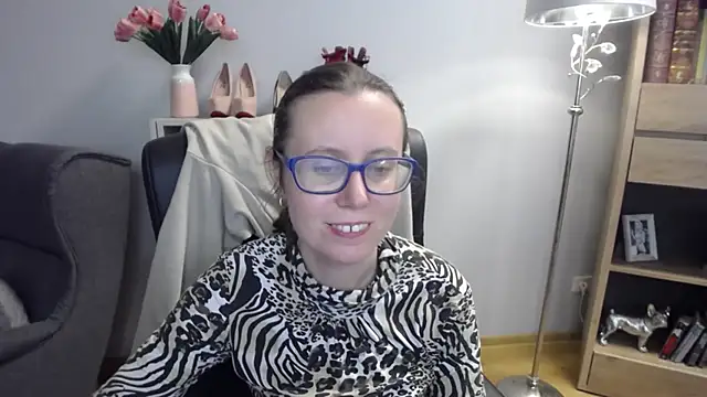 sweetxLizzy online show from December 4, 2025, 5:39 am