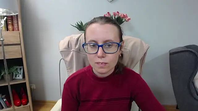 sweetxLizzy online show from May 14, 2026, 4:30 am
