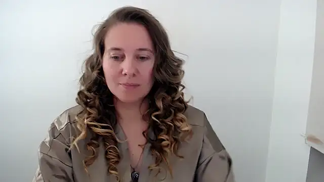 Darklure  online show from October 4, 2025, 4:38 pm