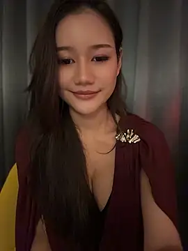 cherrycuteasian online show from May 28, 2026, 2:25 pm