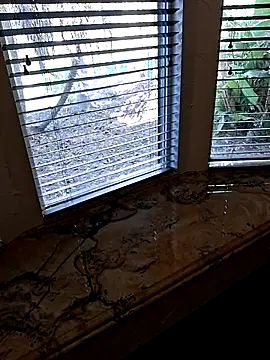 Snapshot of guy_manley chatting on October 28, 2025, 7:27 pm guy manley online show from October 28, 2025, 7:27 pm