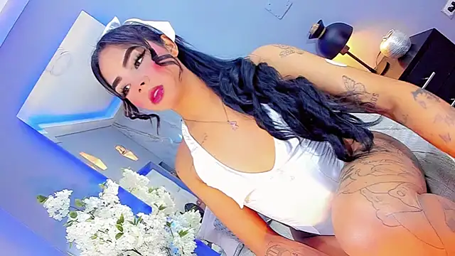 Snapshot of VanessaStonee chatting on October 8, 2025, 5:27 am VanessaStonee online show from October 8, 2025, 5:27 am