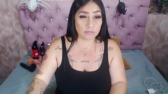 Snapshot of Naomi_Braunx chatting on October 31, 2025, 12:55 am Naomi Braunx online show from October 31, 2025, 12:55 am