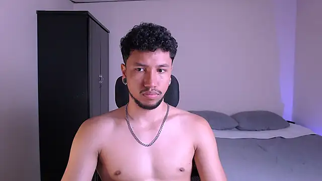 yeff stone online show from September 28, 2025, 3:45 am