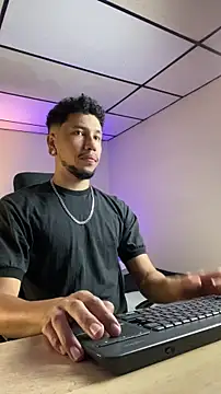 yeff stone online show from November 22, 2025, 12:09 am